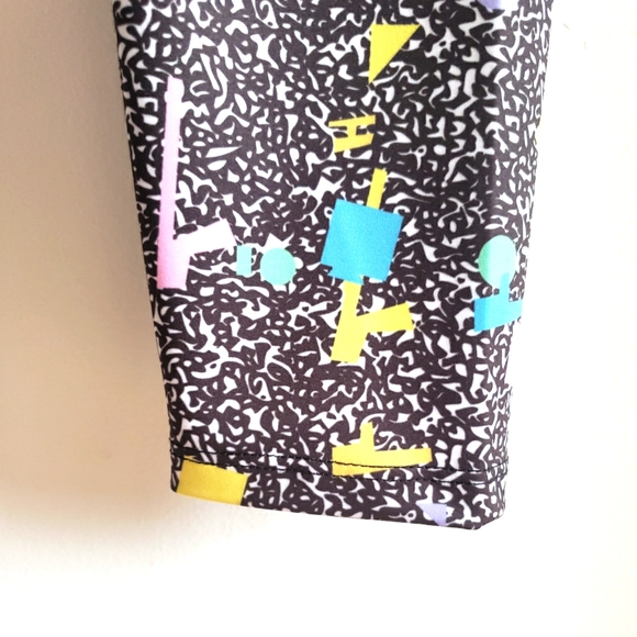 Beach Riot Sport Woman Leggings Black Bright Flex Colors Luxury Quality Med NWT - Picture 4 of 8